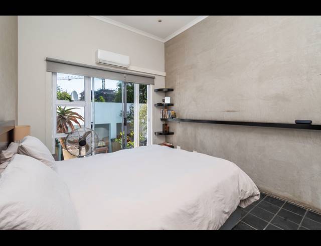 2 BEDROOM APARTMENT FOR SALE IN SEA POINT